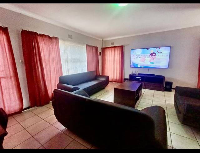 3 BEDROOM HOUSE FOR SALE IN VANDERBIJLPARK CE 3